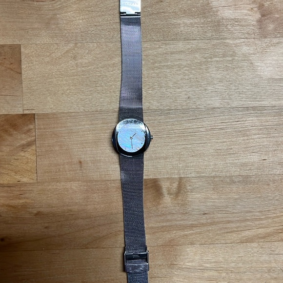 Vintage Skagen Denmark Stainless Steel with Diamond Dial Watch - Picture 2 of 11